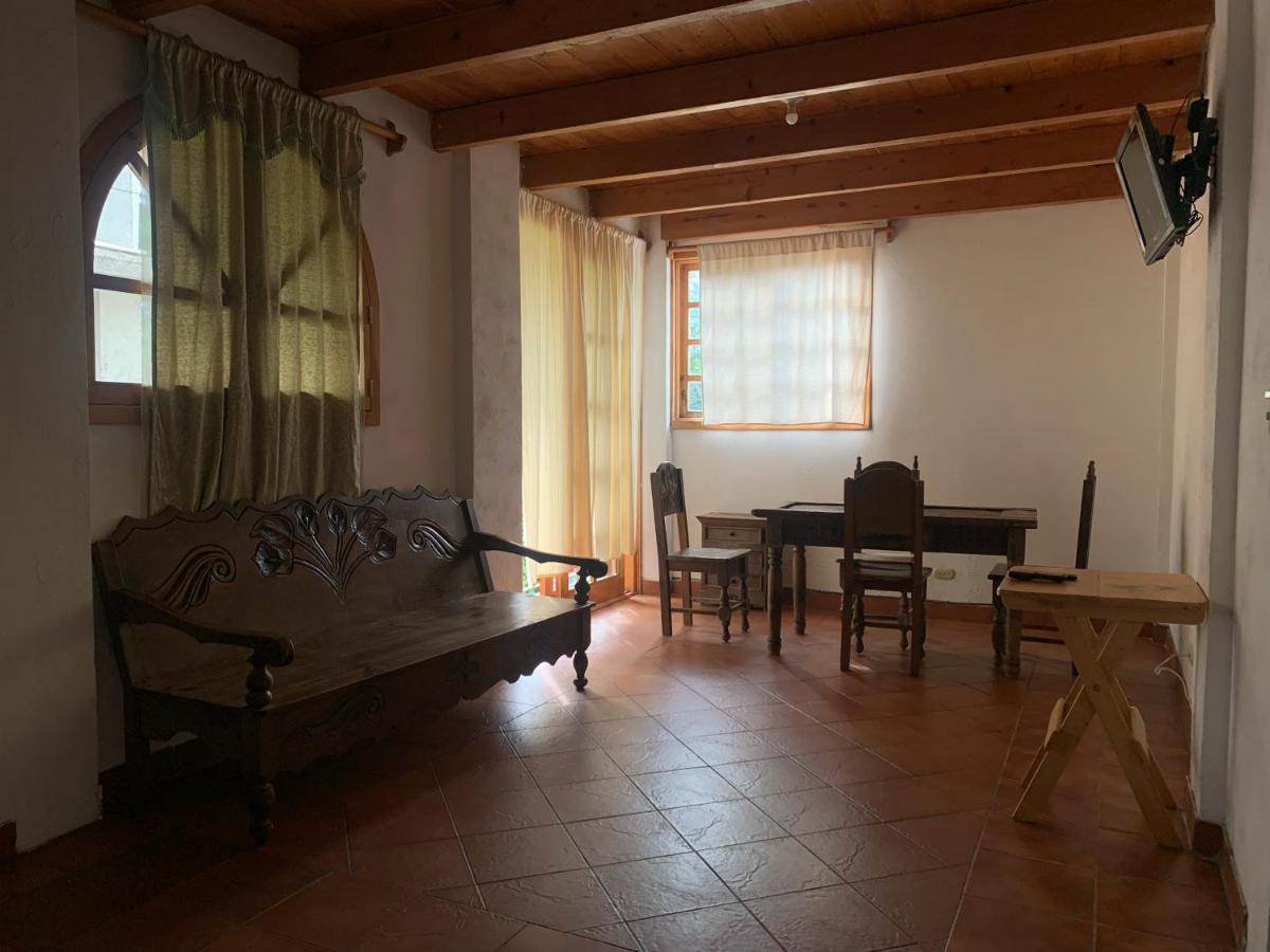 Hostal Dulces Suenos 帕纳哈切尔 外观 照片