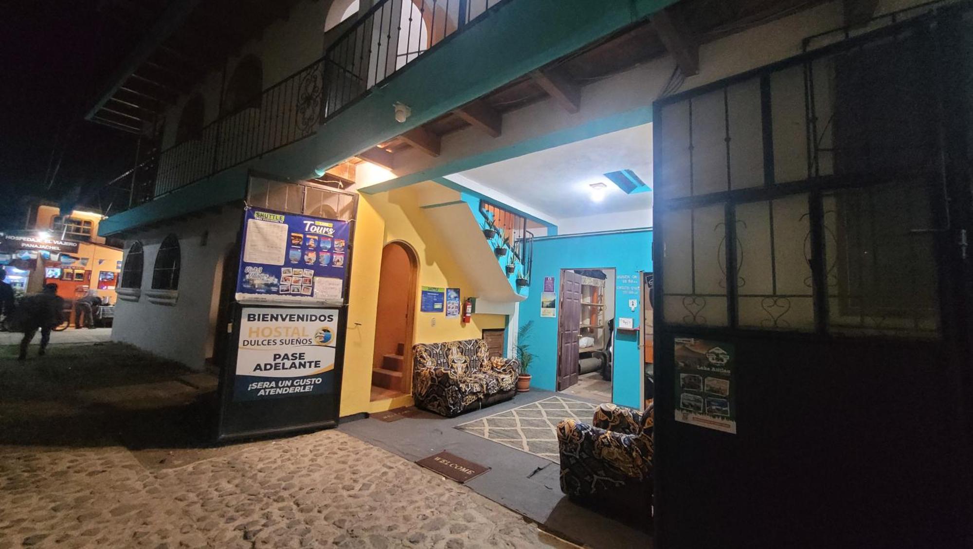 Hostal Dulces Suenos 帕纳哈切尔 外观 照片