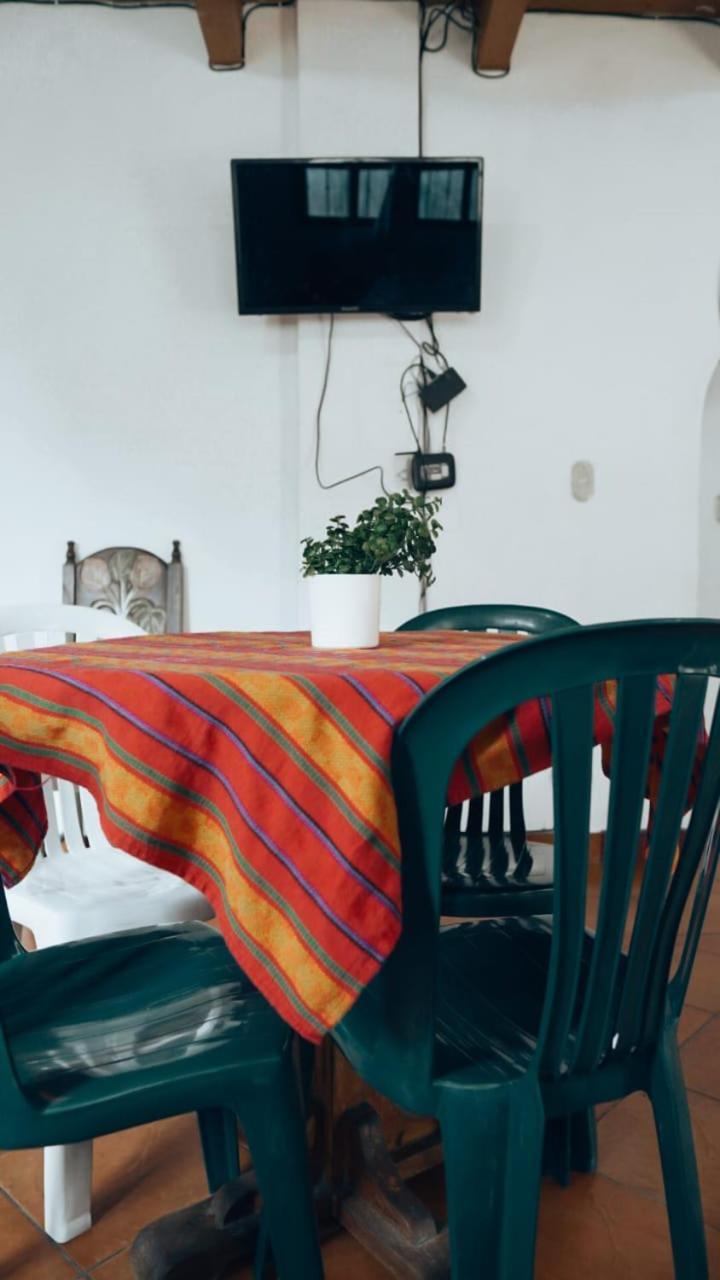 Hostal Dulces Suenos 帕纳哈切尔 外观 照片