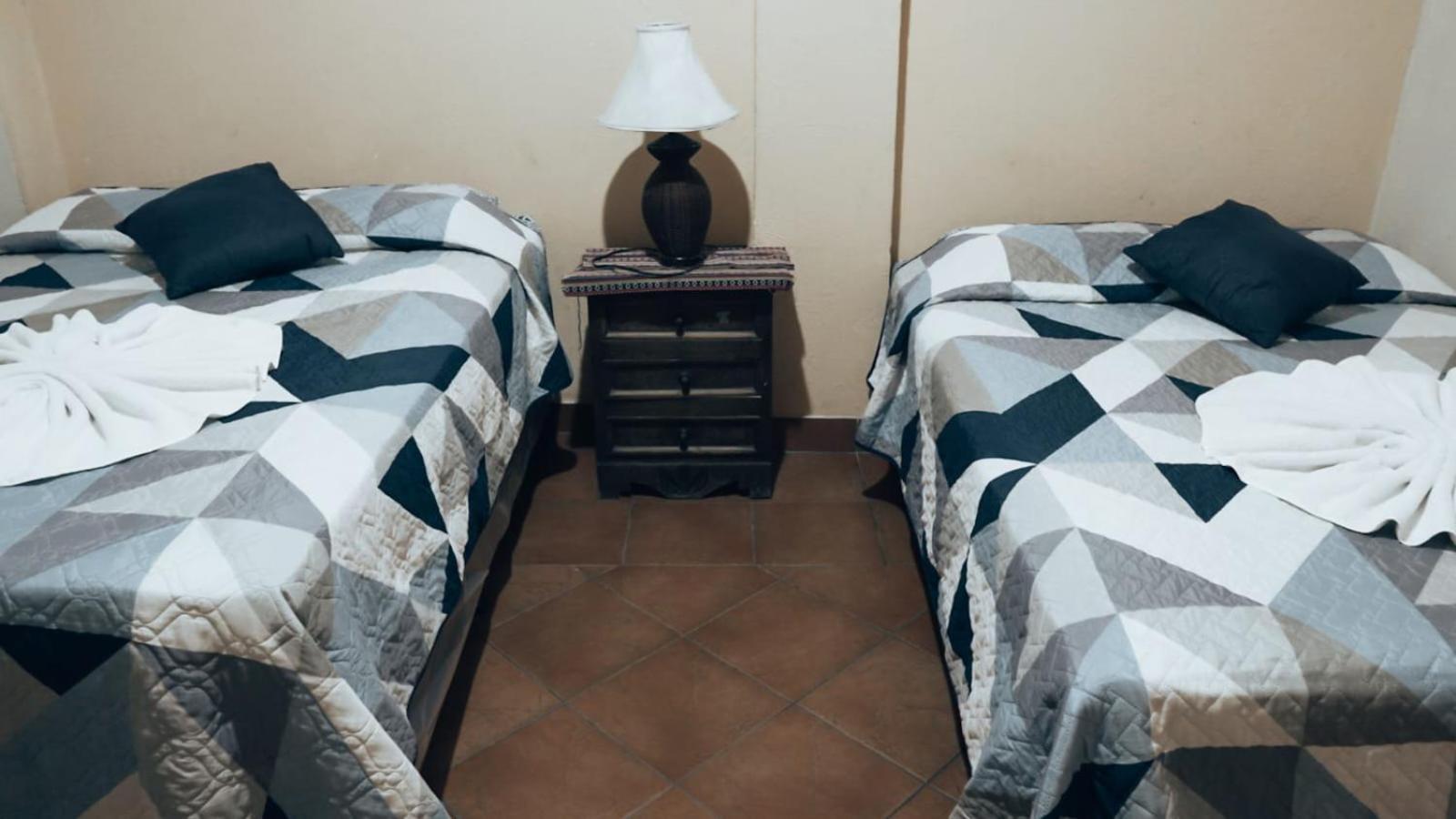 Hostal Dulces Suenos 帕纳哈切尔 外观 照片