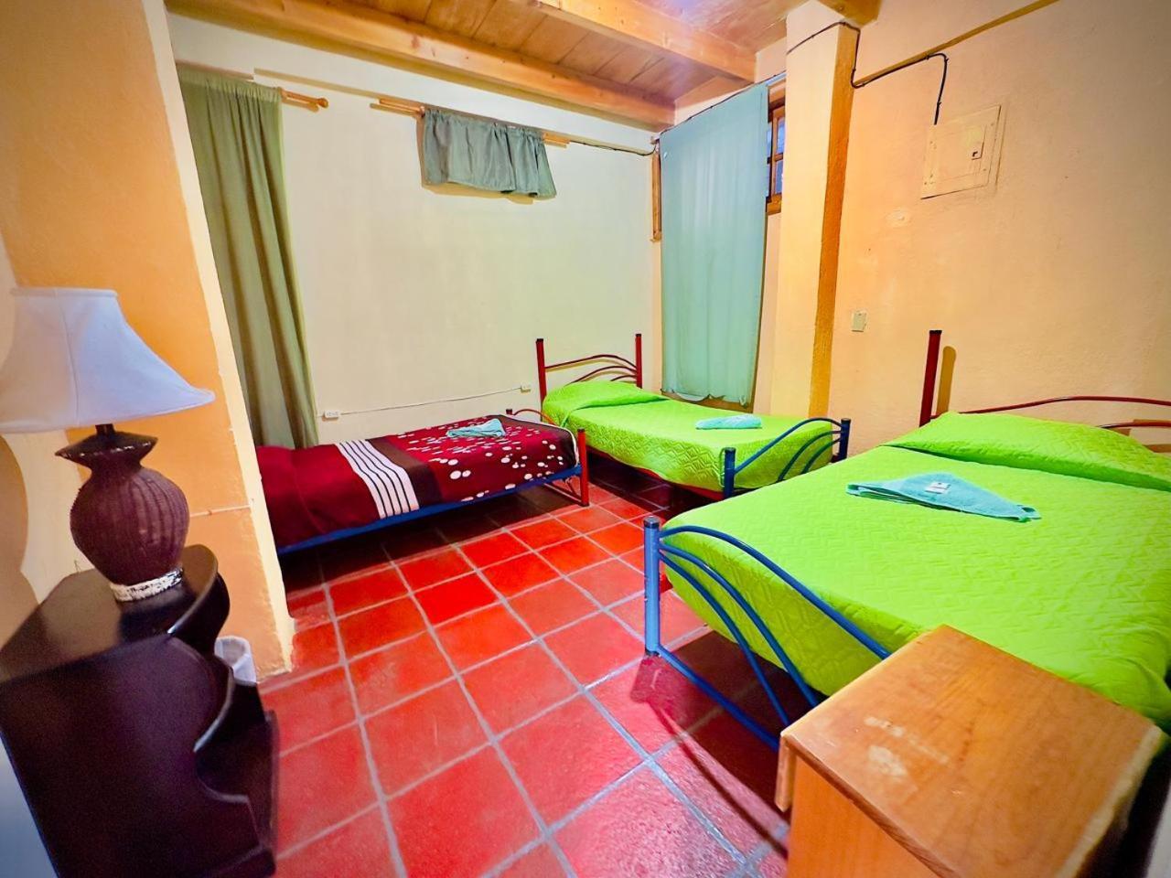 Hostal Dulces Suenos 帕纳哈切尔 外观 照片